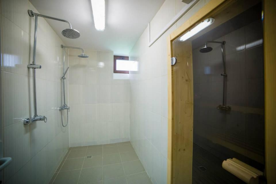 Hotel Gclub 布雷亚扎 外观 照片